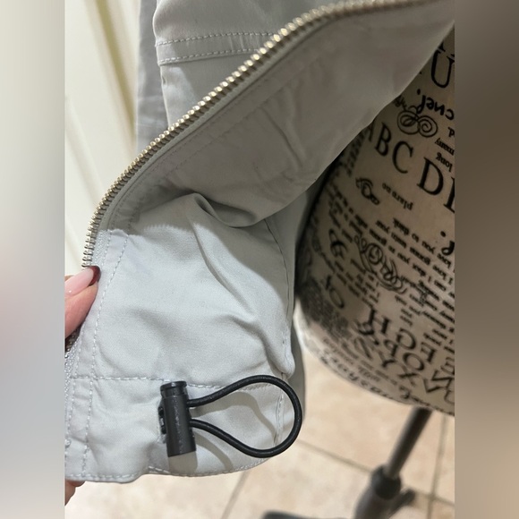 Thakoon Jacket, Pale Gray color Size Medium NWT TECHNICAL WINDBREAKER - Picture 5 of 10